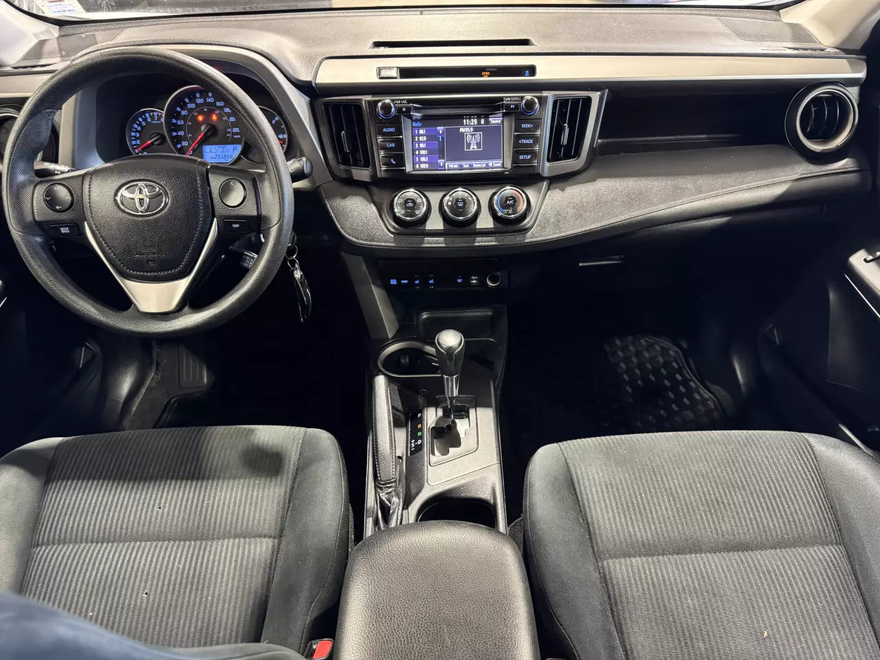 TOYOTA RAV4 LE 2016