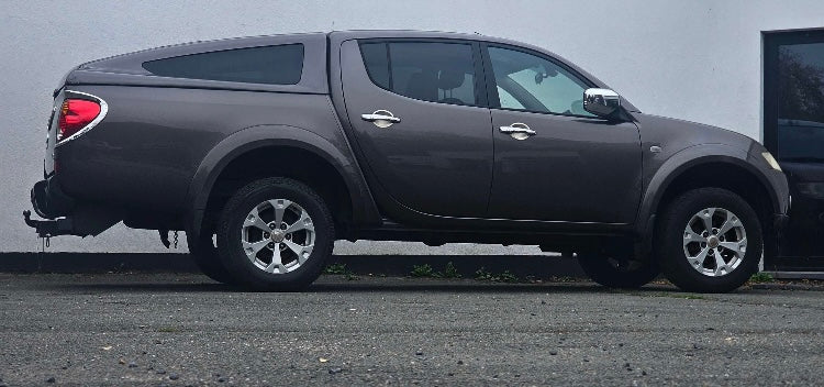 MITSUBISHI L200 2010