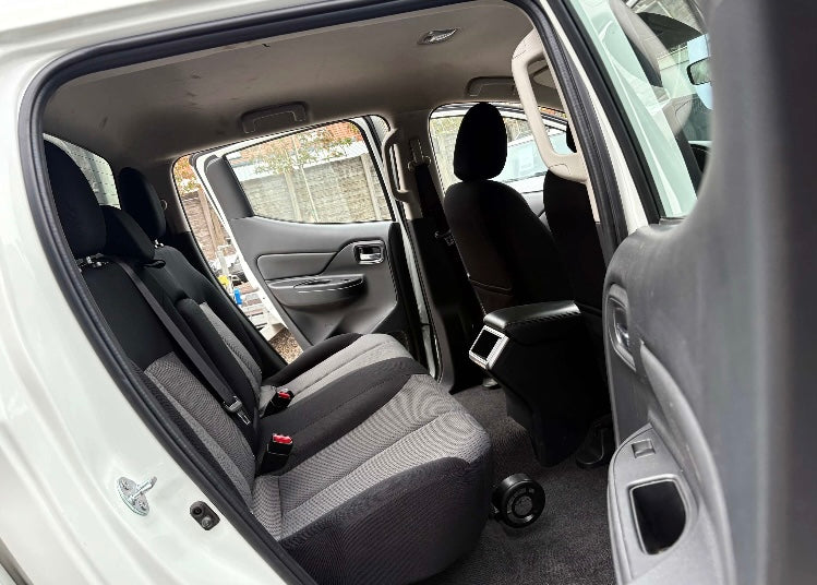 MITSUBISHI L200 2021