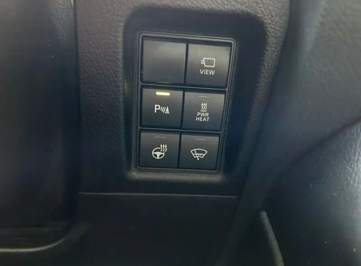 TOYOTA LAND CRUISER 2018