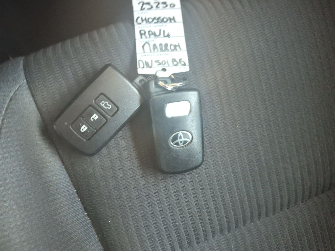 TOYOTA RAV4 2015 D4D