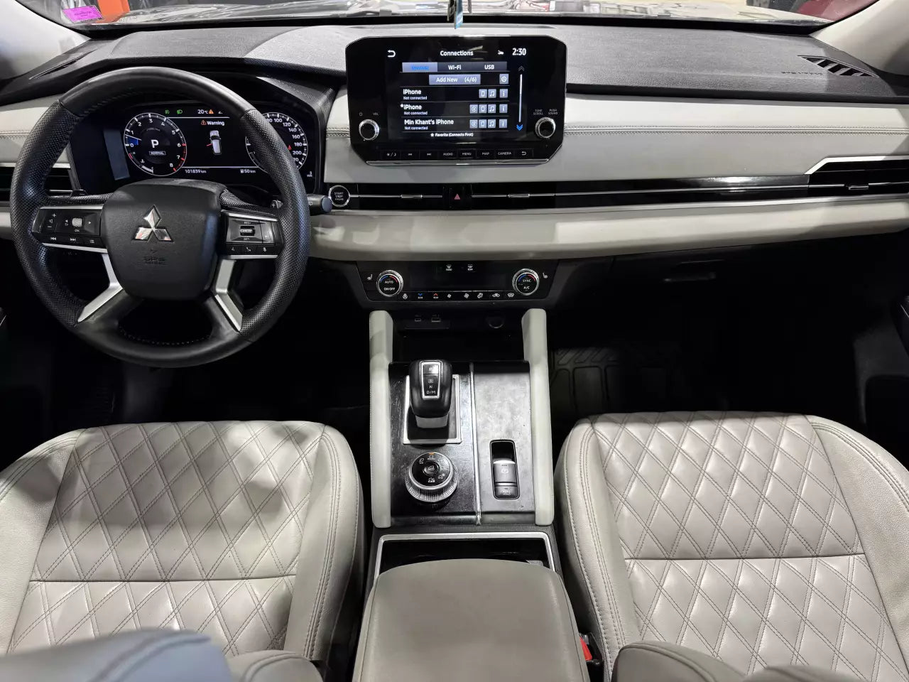 MITSUBISHI OUTLANDER 2023