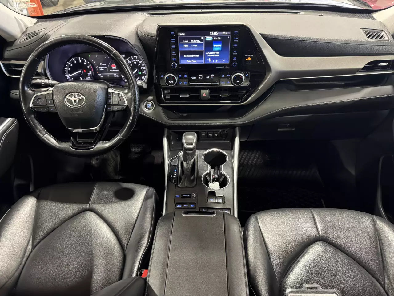 TOYOTA HIGHLANDER XLE 2021
