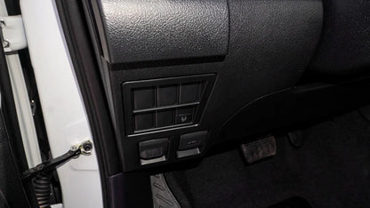 TOYOTA HILUX 2.4L 4x4  2025