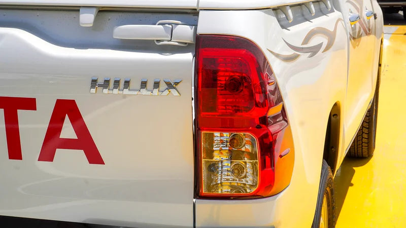 TOYOTA HILUX 2.4L 4x4  2025