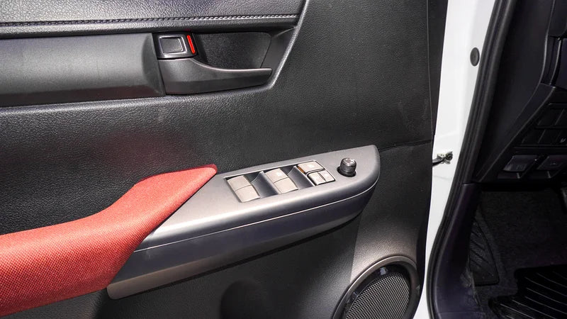 TOYOTA HILUX 2.4L 4x4  2025