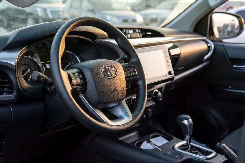 TOYOTA HILUX 2.4 2025