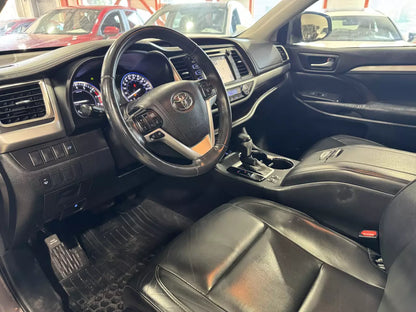 TOYOTA HIGHLANDER XLE 2016