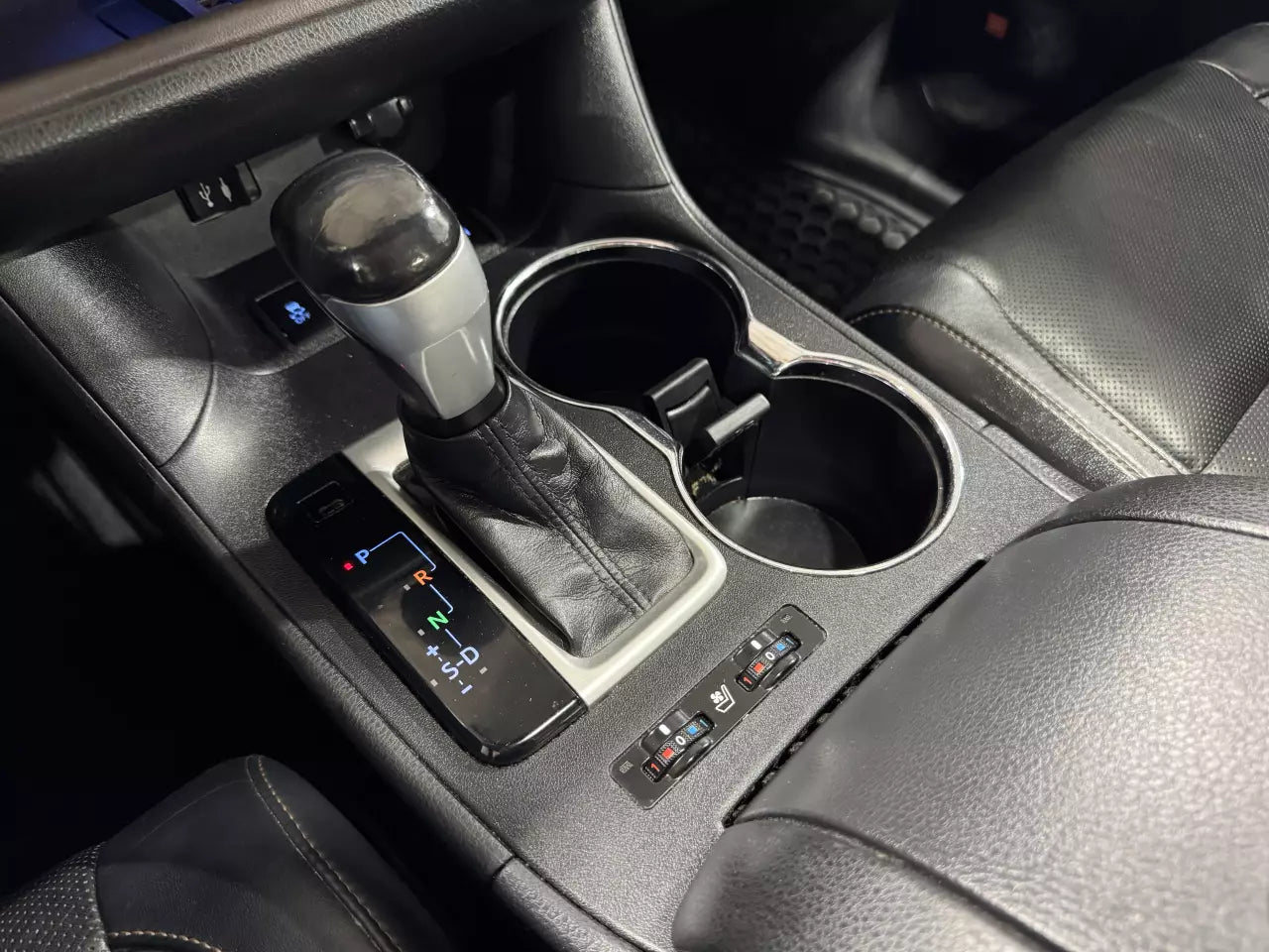 TOYOTA HIGHLANDER LIMITED 2015