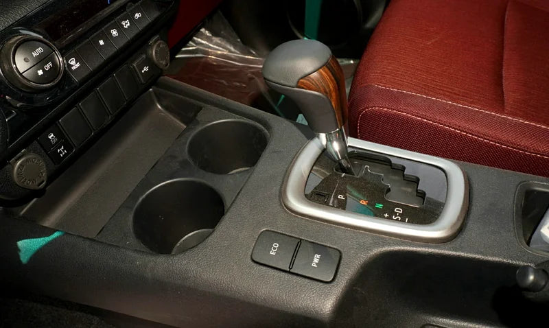 TOYOTA HILUX SR5 4.0 V6 2025