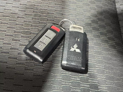 MITSUBISHI OUTLANDER 2014