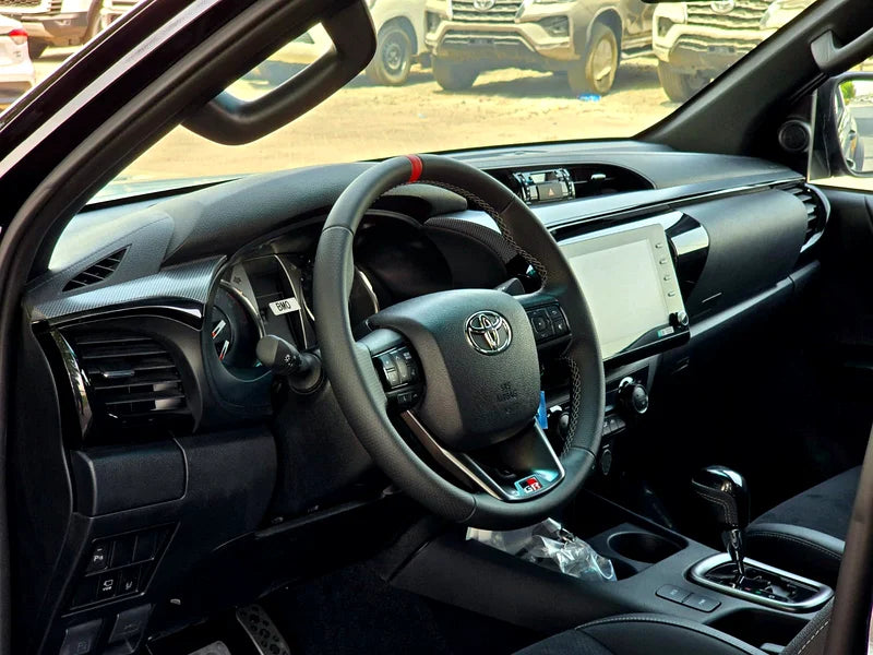 TOYOTA HILUX GR SPORT 2.8 2025