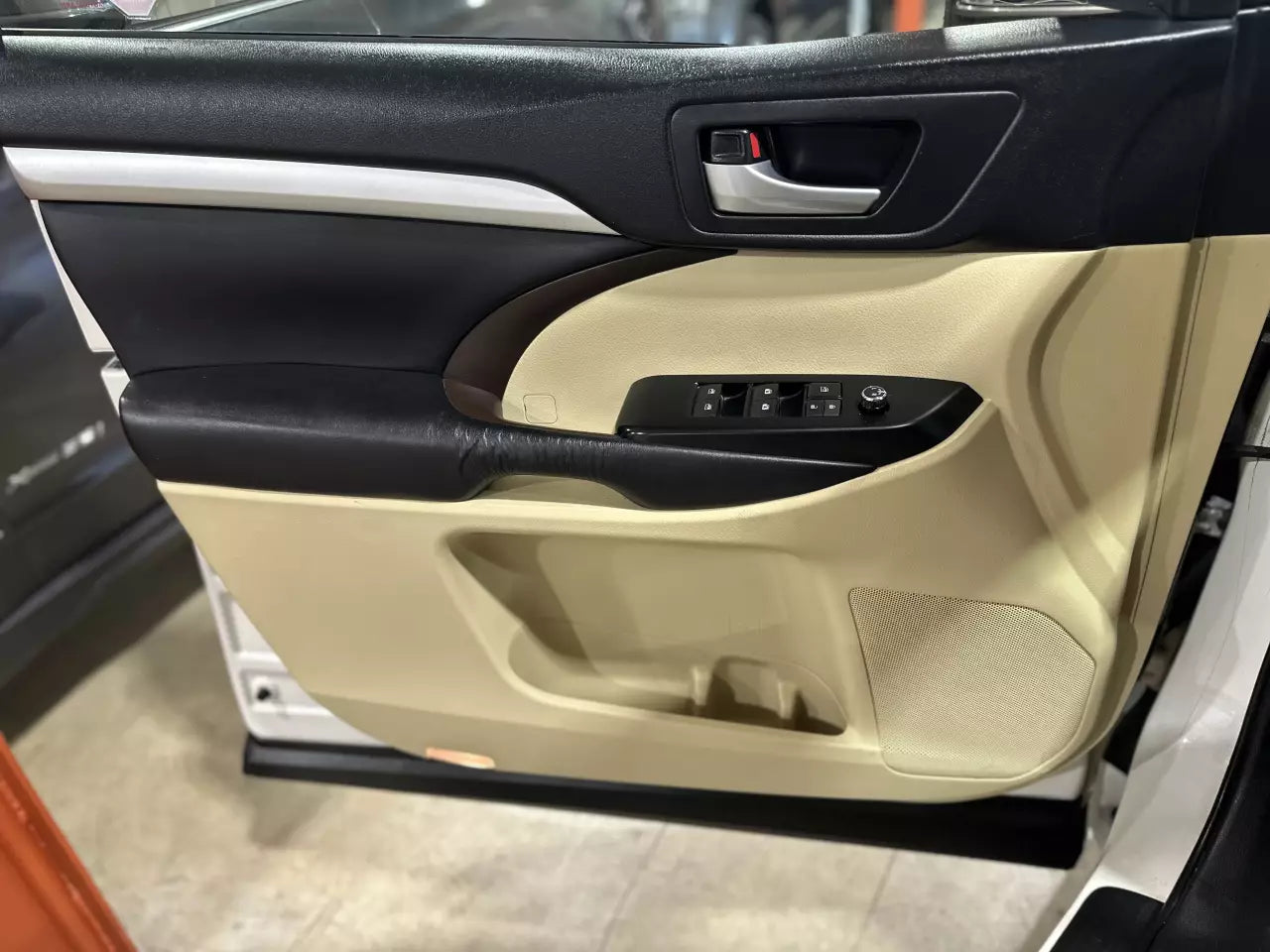 TOYOTA HIGHLANDER XLE 2015