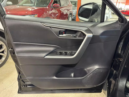 TOYOTA RAV4 XLE 2019