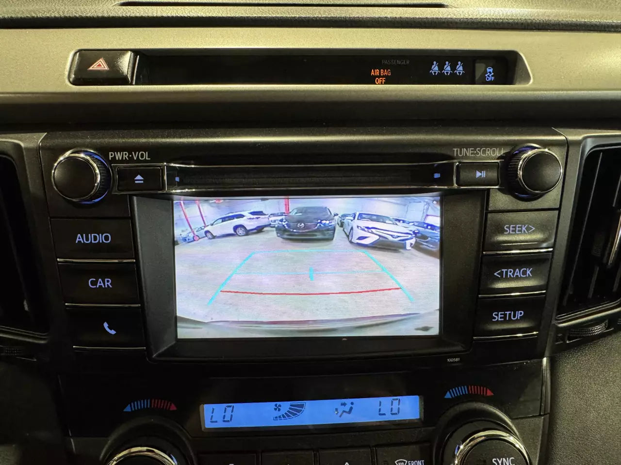 TOYOTA RAV4 XLE 2017