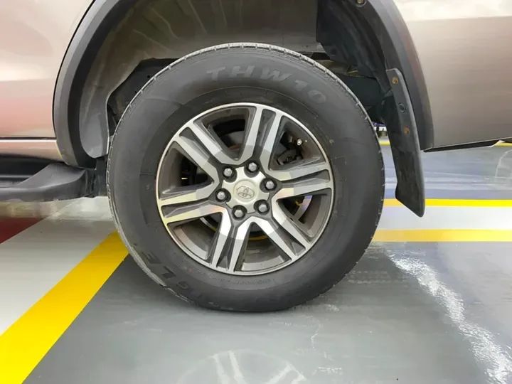 TOYOTA FORTUNE  2018