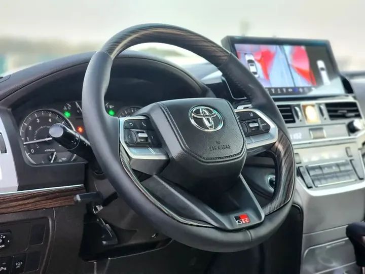 TOYOTA LAND CRUISER  VXR