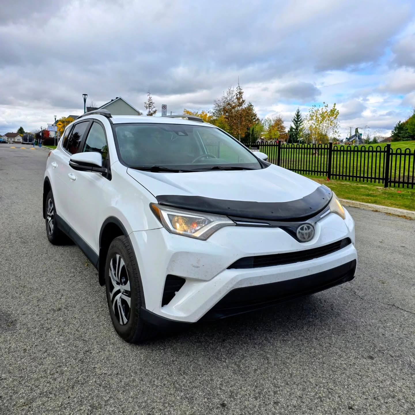 TOYOTA RAV4 AWD 2017