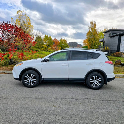 TOYOTA RAV4 AWD 2017