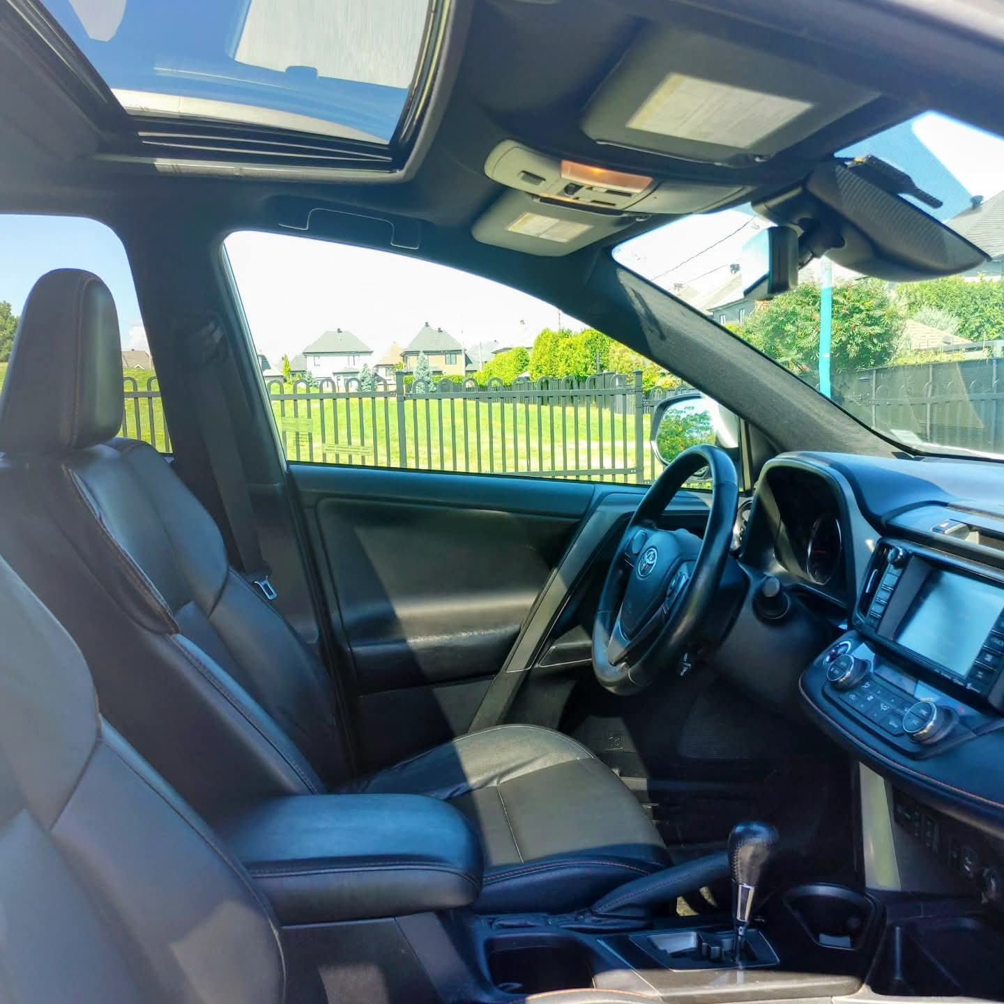 TOYOTA RAV4 SE 2018 LIMITED