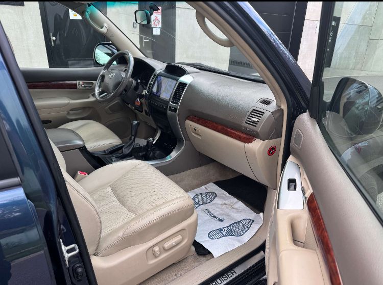 TOYOTA LAND CRUISER D4D