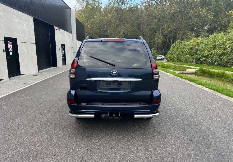 TOYOTA LAND CRUISER D4D