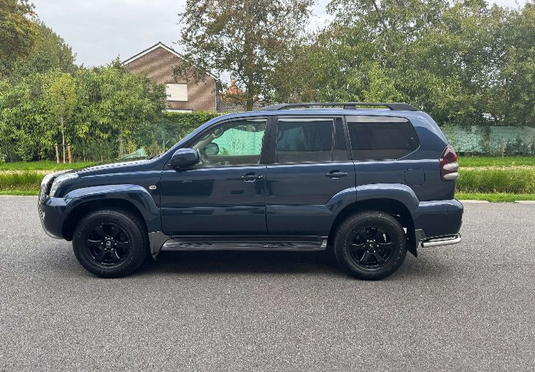 TOYOTA LAND CRUISER D4D