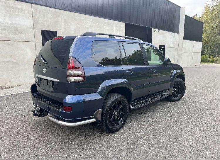 TOYOTA LAND CRUISER D4D