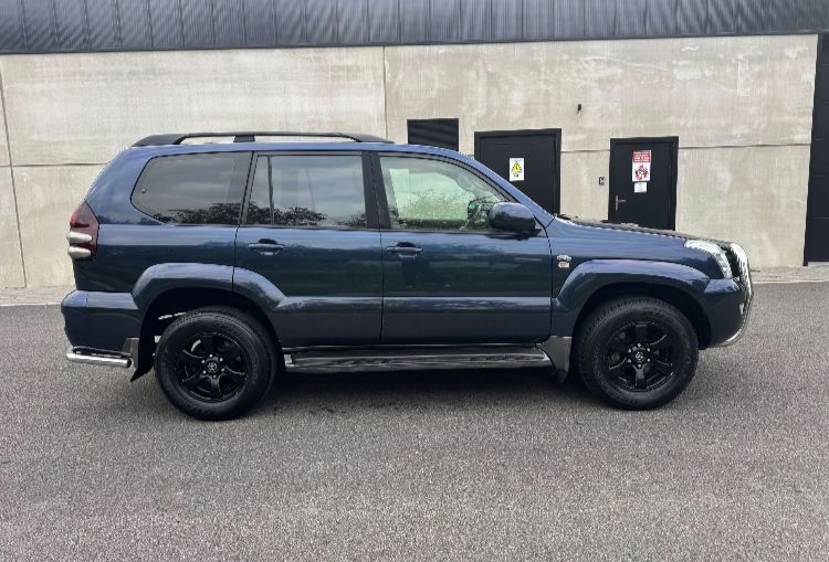 TOYOTA LAND CRUISER D4D