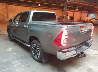 TOYOTA HILUX 2021