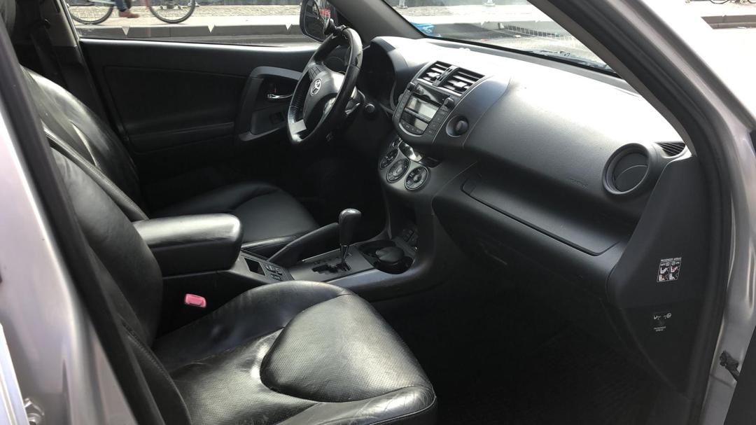 TOYOTA RAV4 2010 D-CAT AUTOMATIC