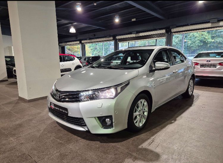 TOYOTA COROLLA 2015 D4D