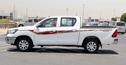 TOYOTA HILUX 2025