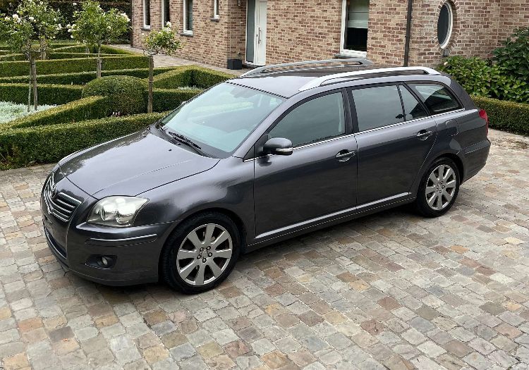 TOYOTA AVENSIS ATK 2008 D4D