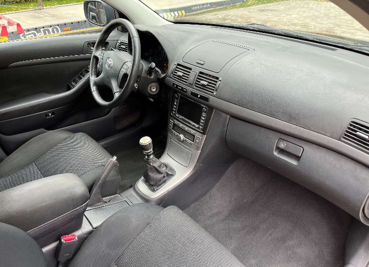 TOYOTA AVENSIS ATK 2008 D4D