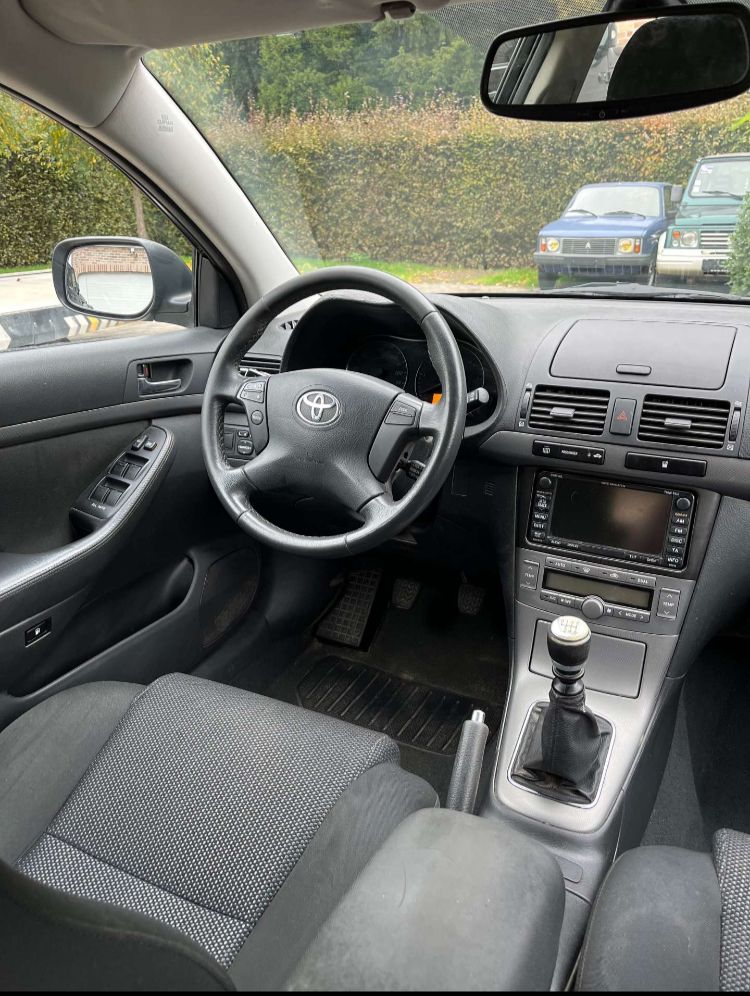 TOYOTA AVENSIS ATK 2008 D4D