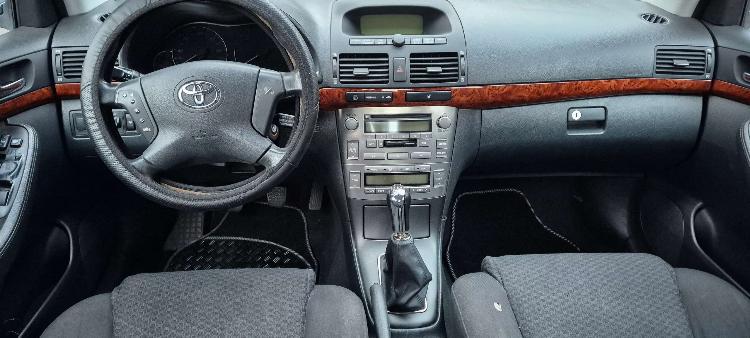 TOYOTA AVENSIS D4D 2005