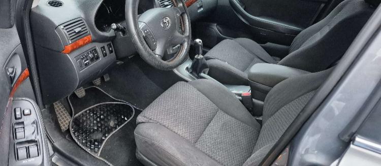 TOYOTA AVENSIS D4D 2005
