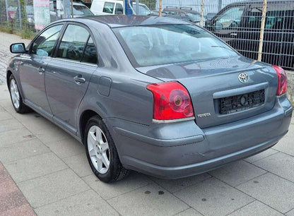 TOYOTA AVENSIS D4D 2005