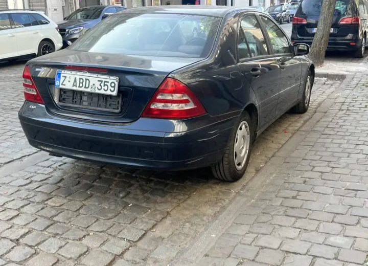 MERCEDES CDI C 200 2001