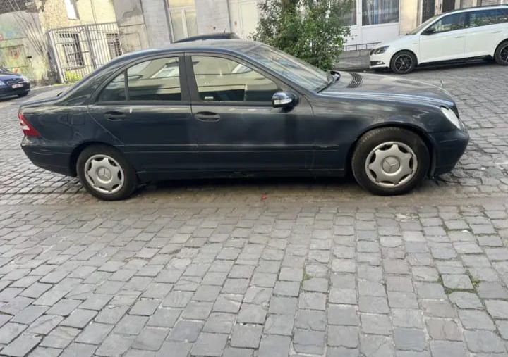 MERCEDES CDI C 200 2001