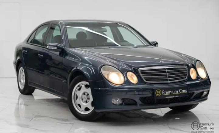 MERCEDES BENZ E220