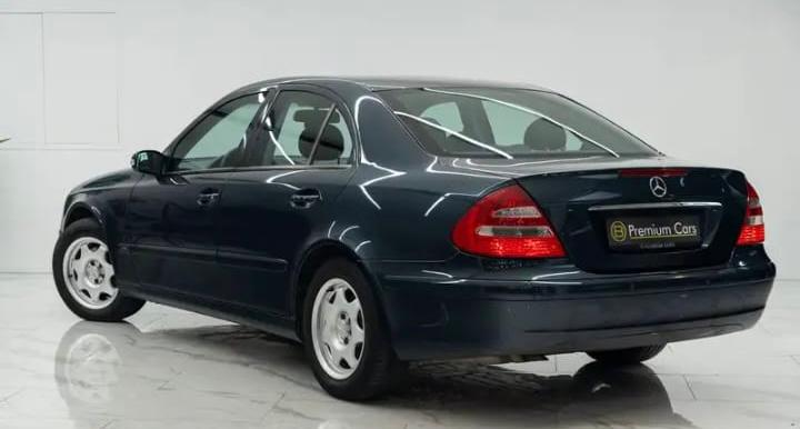 MERCEDES BENZ E220