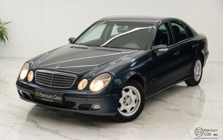 MERCEDES BENZ E220