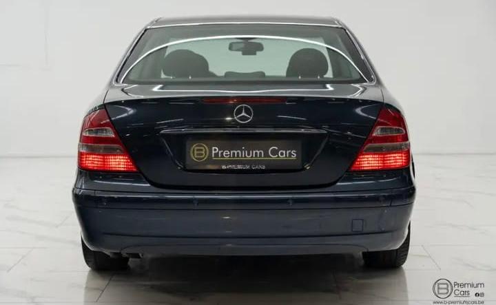 MERCEDES BENZ E220