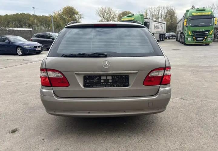 MERCEDES E320 2006