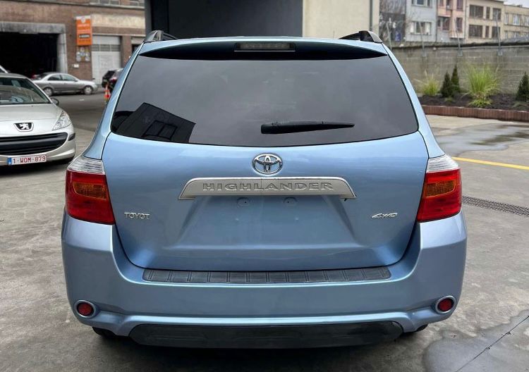 TOYOTA HIGHLANDER AWD