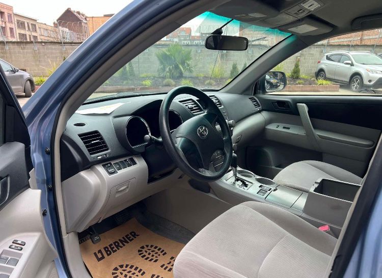 TOYOTA HIGHLANDER AWD