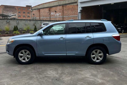 TOYOTA HIGHLANDER AWD