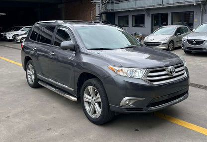 TOYOTA HIGHLANDER LIMITED